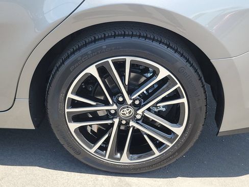 Used 2026 Toyota Camry XLE AWD/4WD image 30