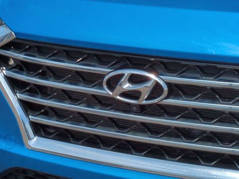 Used 2021 Hyundai Tucson Limited w/ Cargo Package AWD/4WD image 11