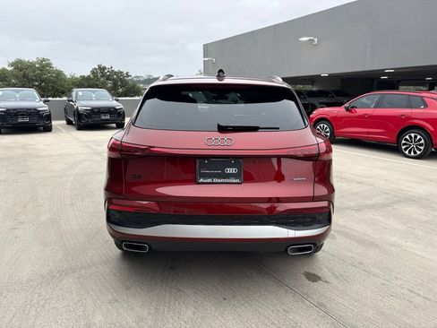 Certified 2025 Audi Q5 Premium Plus w/ Premium Plus AWD/4WD image 7