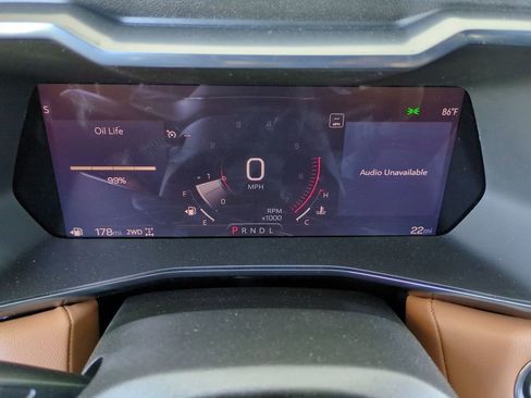 New 2025 GMC Canyon AT4 image 4