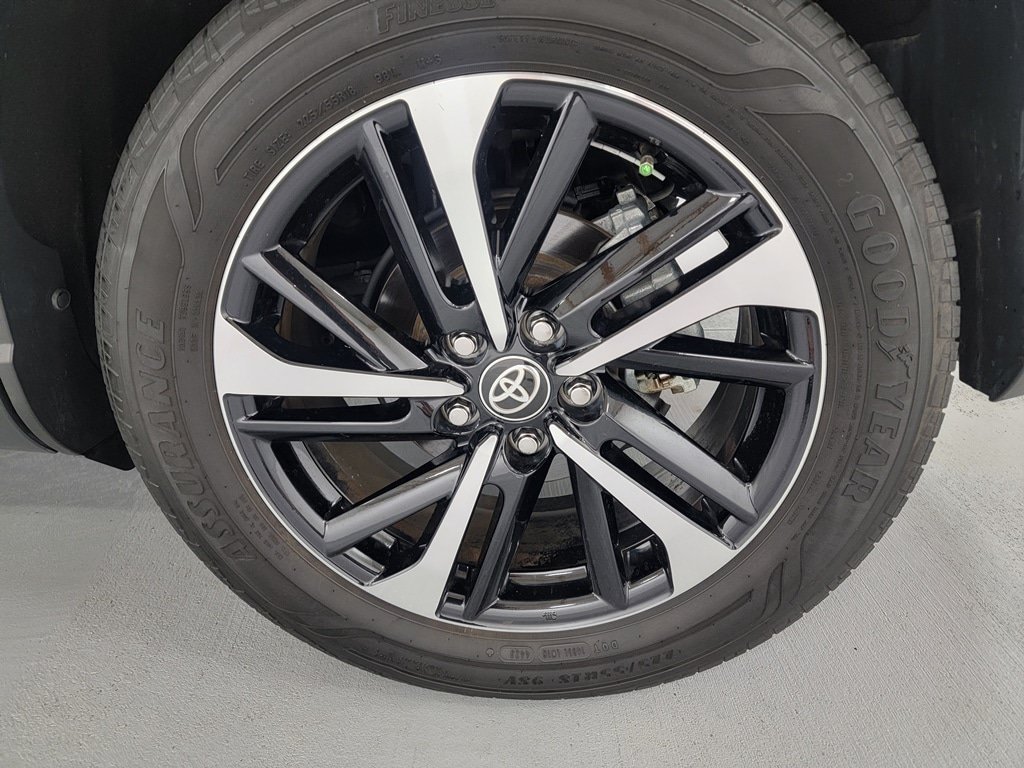 Used 2023 Toyota Corolla Cross AWD Hybrid w/ Convenience Package image 11
