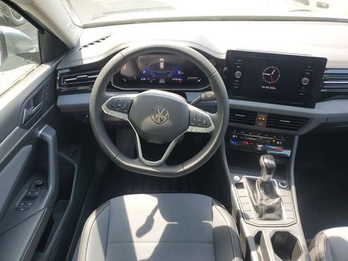 New 2026 Volkswagen Jetta SE image 16