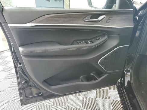 New 2026 Jeep Grand Cherokee Limited AWD/4WD image 26