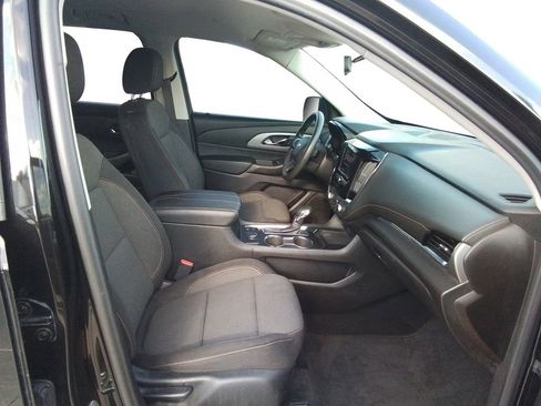 Used 2021 Chevrolet Traverse LS image 15