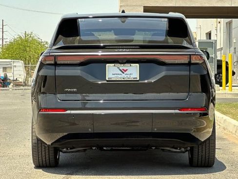 New 2025 Jeep Wagoneer S Limited image 10