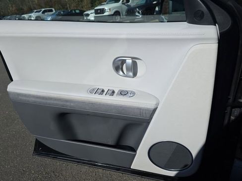 Used 2023 Hyundai Ioniq 5 SEL image 39