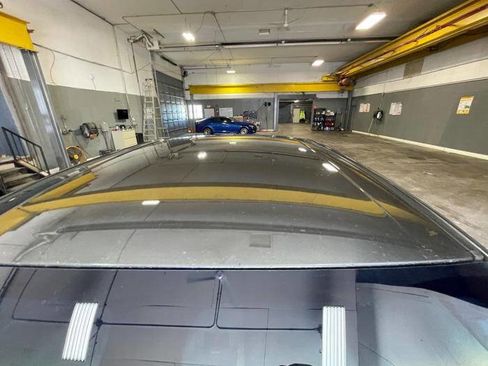 Used 2016 Ford Taurus SE image 10