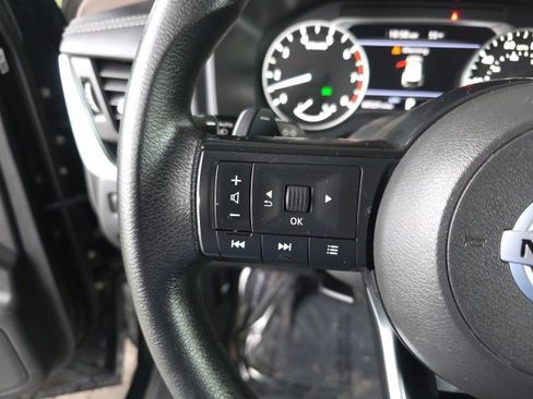 Used 2021 Nissan Rogue S image 24