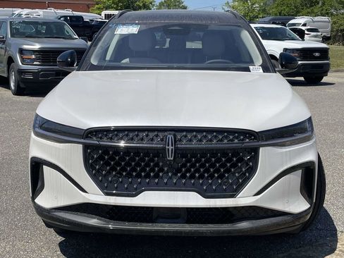 New 2026 Lincoln Nautilus Reserve AWD/4WD image 8