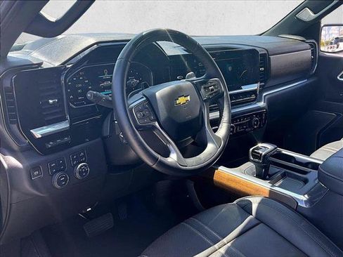 Used 2026 Chevrolet Silverado 1500 High Country AWD/4WD image 14