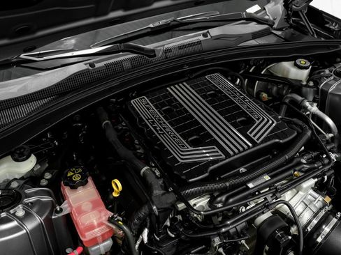 Used 2020 Chevrolet Camaro ZL1 image 46