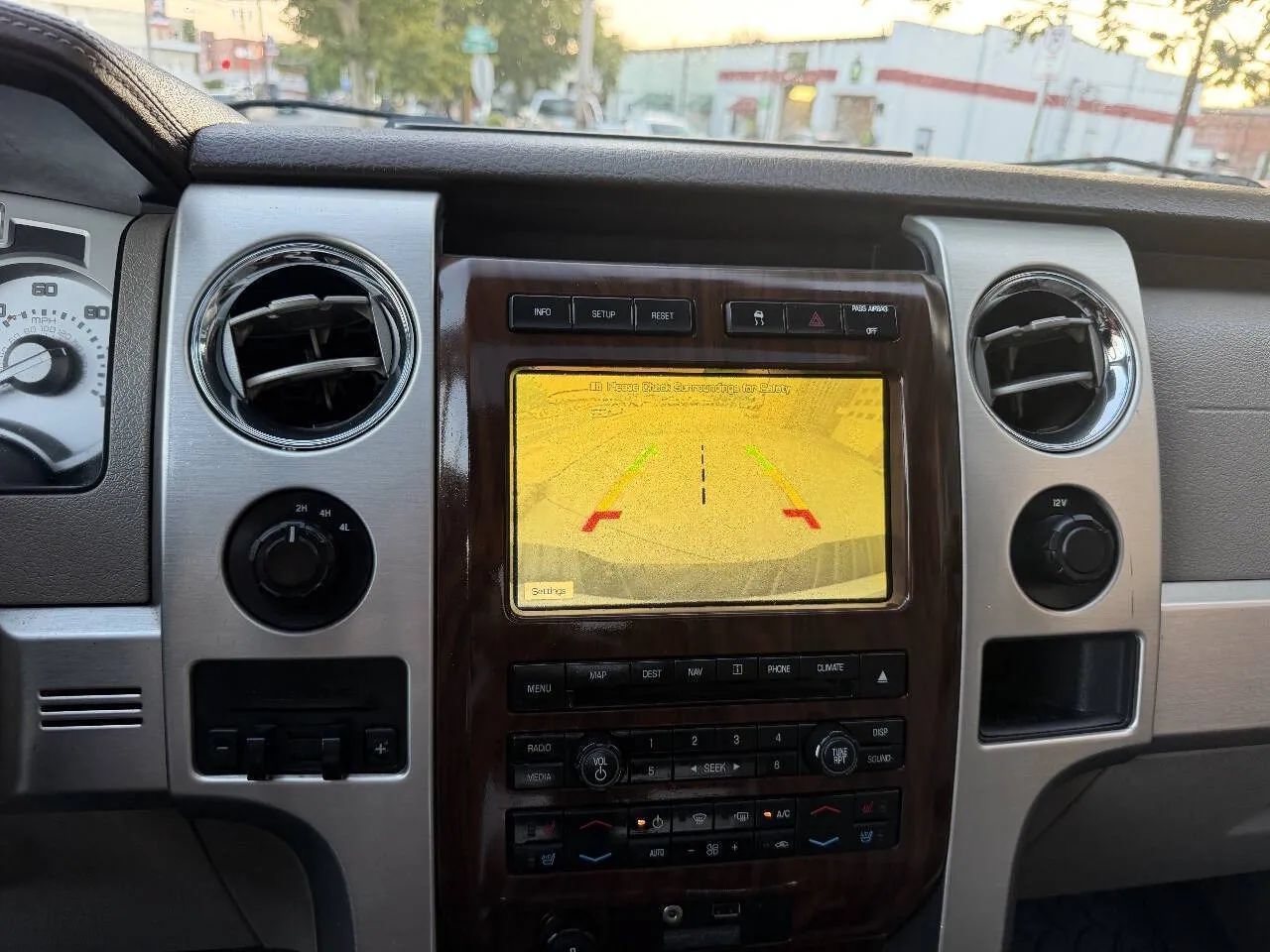 Used 2010 Ford F150 Platinum AWD/4WD image 34