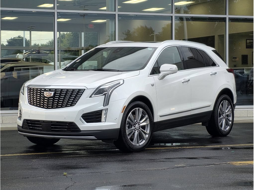 Used 2023 Cadillac XT5 Premium Luxury w/ Technology Package AWD/4WD image 6