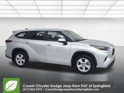 Used 2024 Toyota Highlander LE