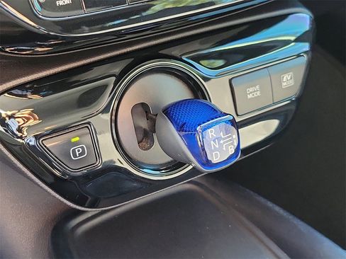 Used 2020 Toyota Prius LE w/ Carpet Mat Package image 26