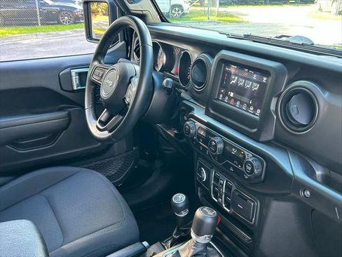 Certified 2022 Jeep Wrangler Unlimited Sport image 34