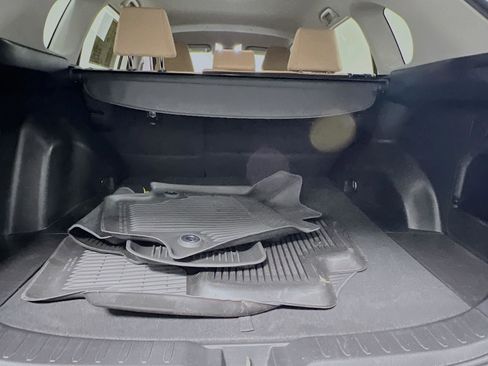 Used 2022 Toyota RAV4 XLE image 34