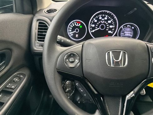 Used 2022 Honda HR-V LX image 23