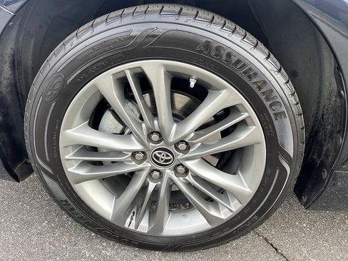 Used 2015 Toyota Camry SE image 8