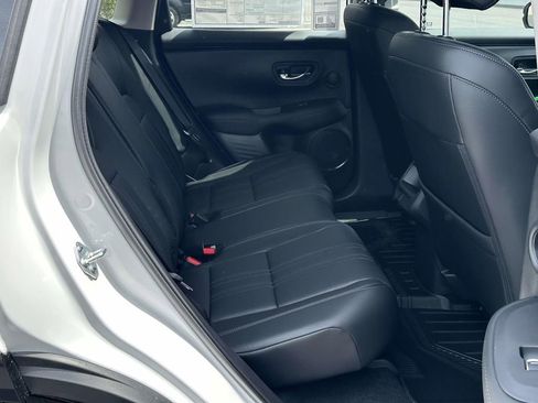 New 2026 Honda HR-V EX-L image 7