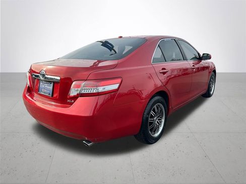 Used 2011 Toyota Camry XLE image 7