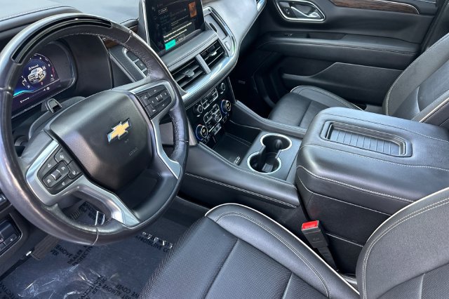 Used 2024 Chevrolet Suburban Premier w/ Advanced Technology Package AWD/4WD image 10