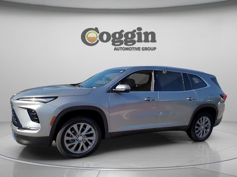 New 2025 Buick Enclave Preferred w/ Power Package image 6