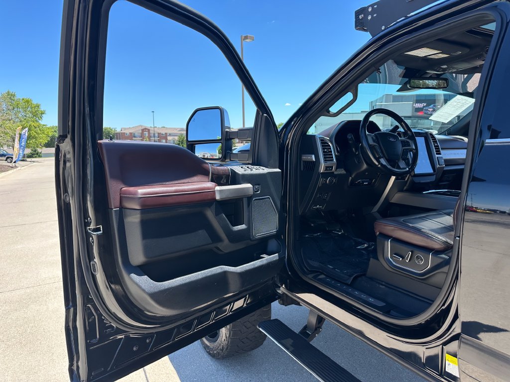 Used 2017 Ford F350 Platinum AWD/4WD image 35