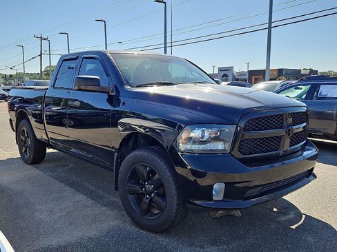 Used 2014 RAM 1500 Express w/ Black Ram 1500 Express Group AWD/4WD image 2