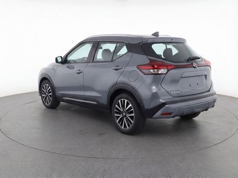 Used 2024 Nissan Kicks SV image 6