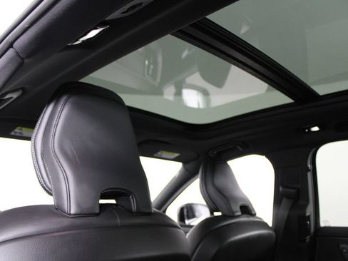 Used 2022 Volvo XC60 B5 R-Design w/ Protection Package Premier FWD image 21