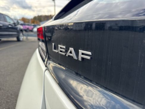 New 2025 Nissan Leaf SV Plus image 32