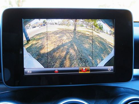 Used 2017 Mercedes-Benz GLC 300 image 25