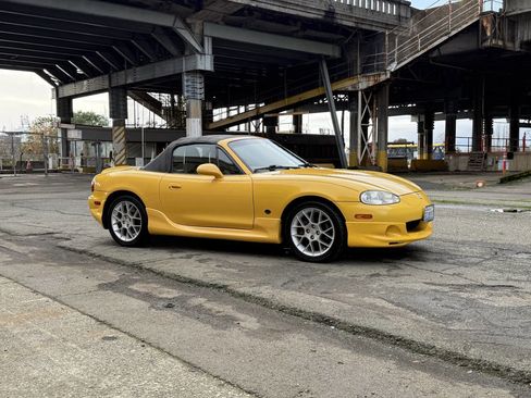 Used 2002 MAZDA MX-5 Miata SE image 17