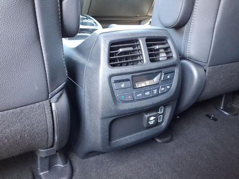 Used 2023 Honda Passport Elite image 11