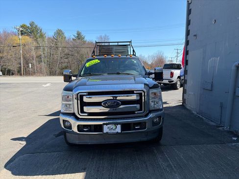 Used 2015 Ford F350 XLT w/ XLT Premium Package image 3
