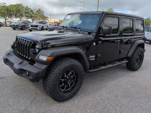 Used 2019 Jeep Wrangler Unlimited Sport S AWD/4WD image 8