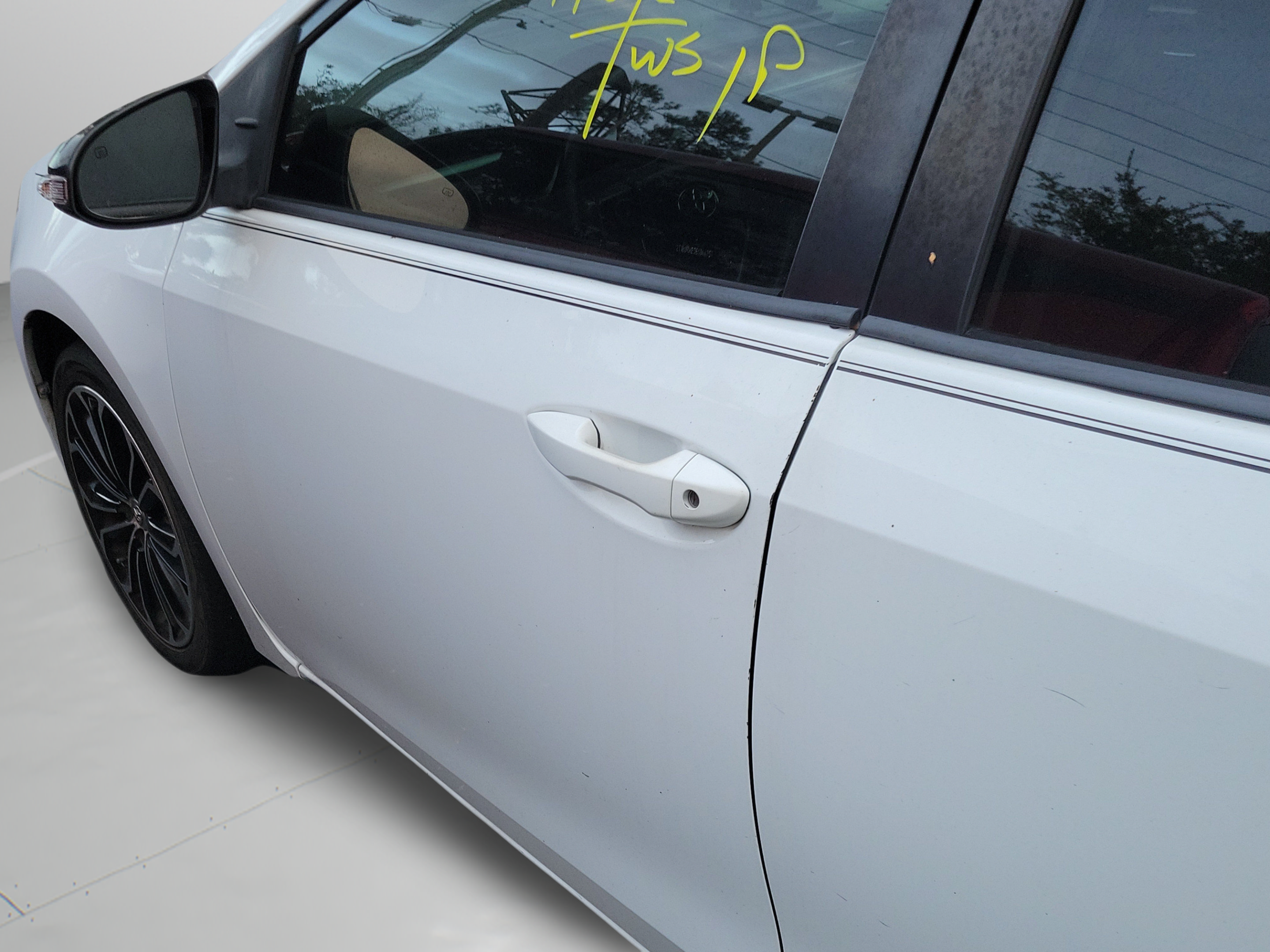 Used 2014 Toyota Corolla S FWD image 28