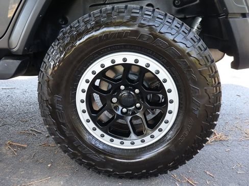 Used 2018 Jeep Wrangler Unlimited Sport AWD/4WD image 41
