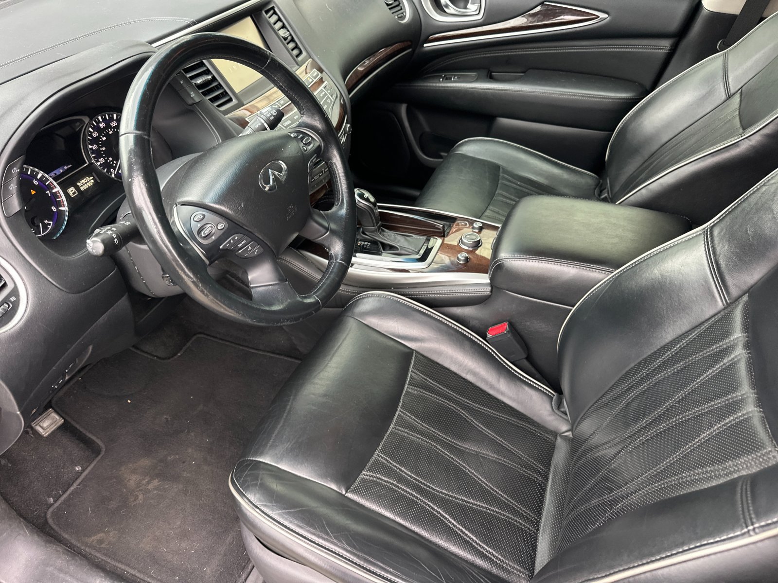 Used 2016 INFINITI QX60 Luxe w/ Deluxe Technology Package AWD/4WD image 10