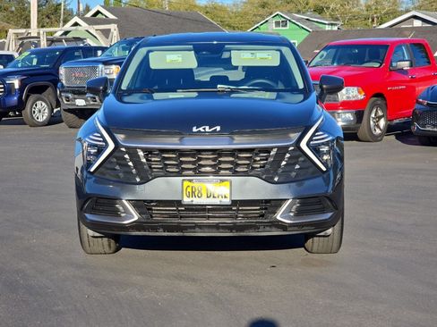 Used 2024 Kia Sportage LX image 3