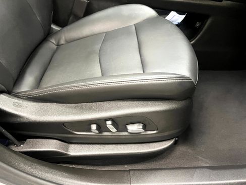 Used 2024 Cadillac XT6 Premium Luxury image 34