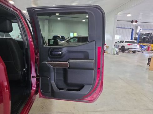 Used 2020 Chevrolet Silverado 1500 RST AWD/4WD image 28