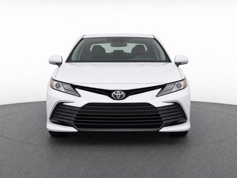 Used 2024 Toyota Camry XLE w/ Cold Weather Package AWD/4WD image 8