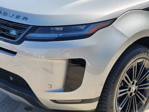 Used 2024 Land Rover Range Rover Evoque S image 9