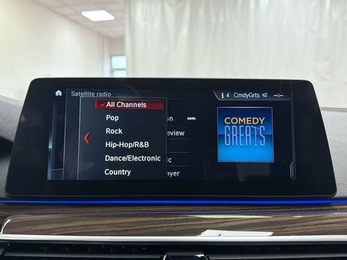 Used 2018 BMW 530i xDrive image 20