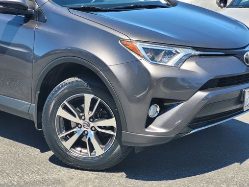 Used 2017 Toyota RAV4 XLE w/ All Weather Liner Package FWD image 9