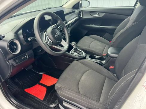 Used 2020 Kia Forte LXS FWD image 17