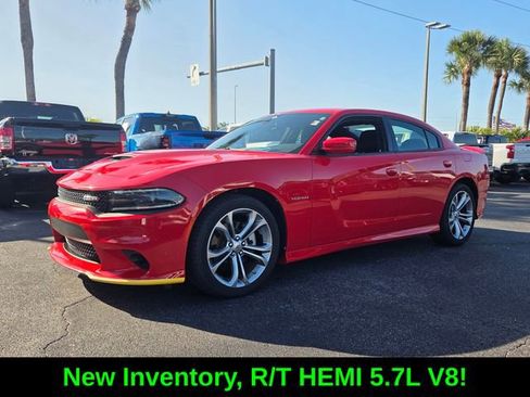 Used 2022 Dodge Charger R/T RWD image 3