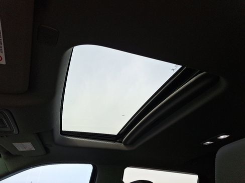 Used 2020 Chevrolet Silverado 2500 LTZ w/ LTZ Premium Package image 14